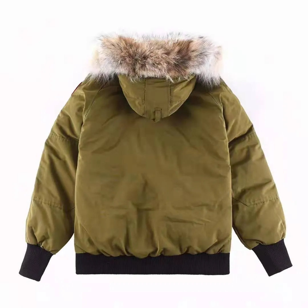 P720 01 model-military green